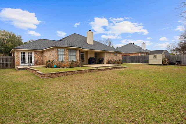 1502 Peach St., Kilgore, TX 75662