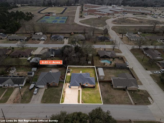 1502 Peach St., Kilgore, TX 75662
