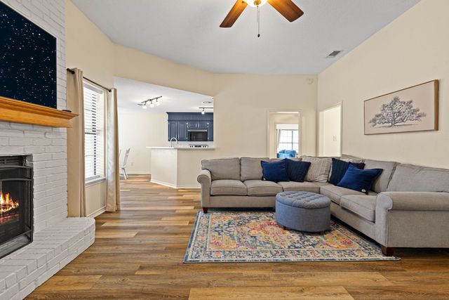 1502 Peach St., Kilgore, TX 75662