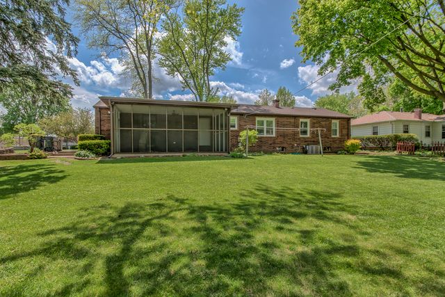 547 Reese Avenue, East Dundee, IL 60118