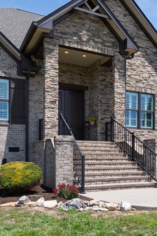 1196 Liberty Ln, Gallatin, TN 37066