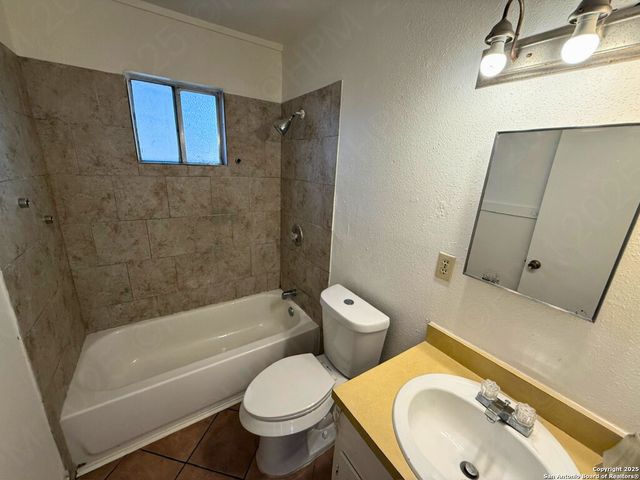 2107 W OLMOS DR, San Antonio, TX 78201