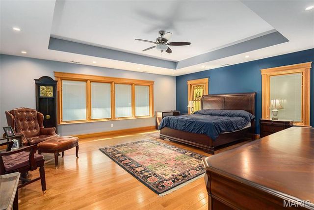 7369 Whitehaven Drive, St Louis, MO 63123
