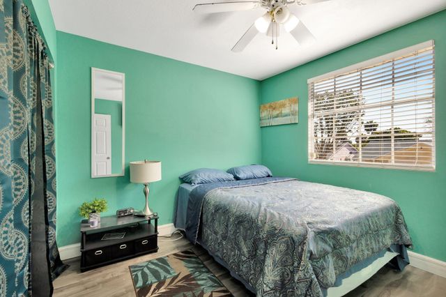 87 Pheasant Run Boulevard, West Palm Beach, FL 33415