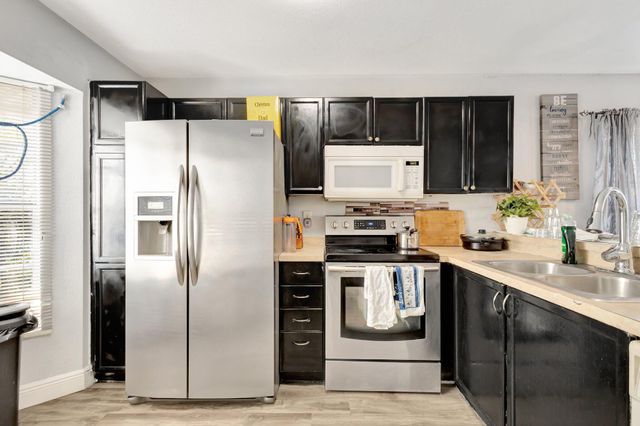 87 Pheasant Run Boulevard, West Palm Beach, FL 33415