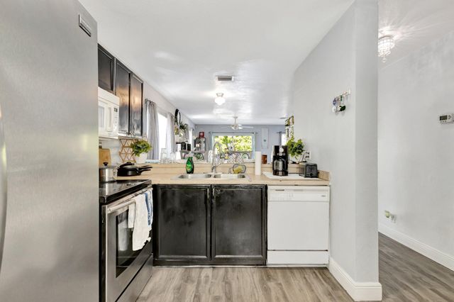 87 Pheasant Run Boulevard, West Palm Beach, FL 33415