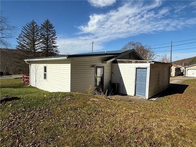 1320 East Main Street, Foster Town, PA 16701