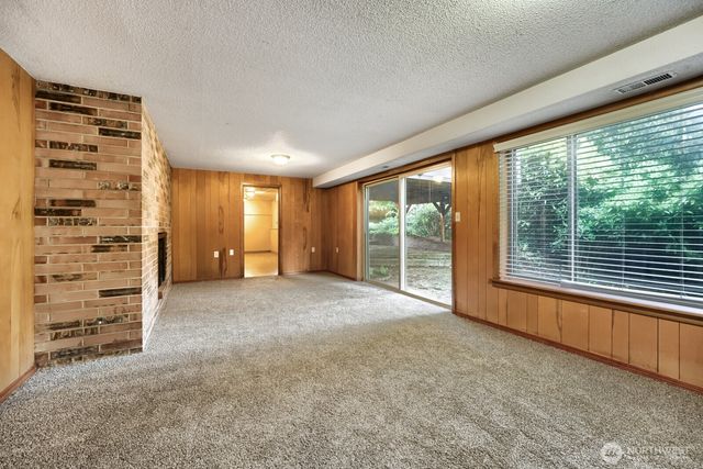617 S 301st Street, Federal Way, WA 98003