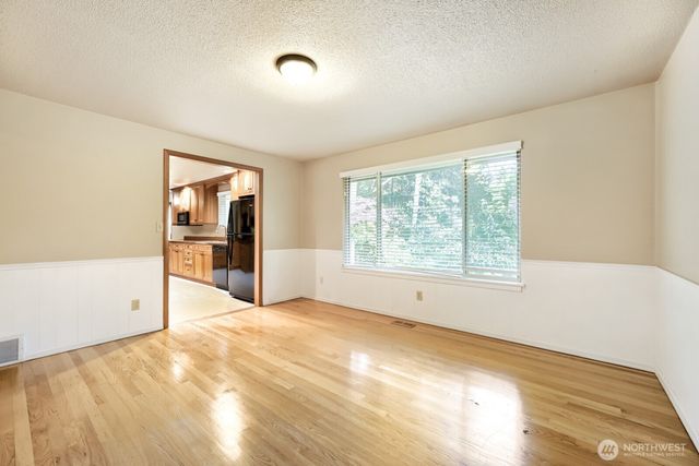 617 S 301st Street, Federal Way, WA 98003