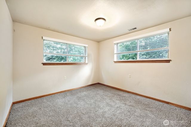 617 S 301st Street, Federal Way, WA 98003