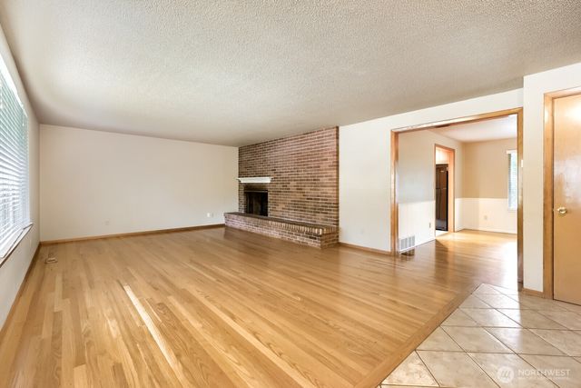 617 S 301st Street, Federal Way, WA 98003