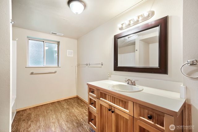 617 S 301st Street, Federal Way, WA 98003