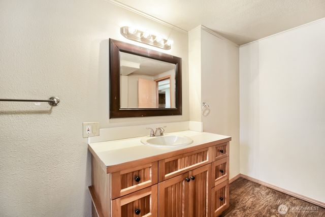 617 S 301st Street, Federal Way, WA 98003