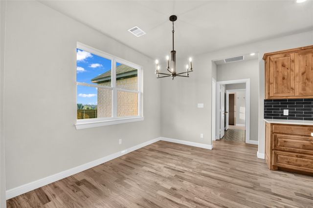 104 Smoky Oak Lane, Weatherford, TX 76087
