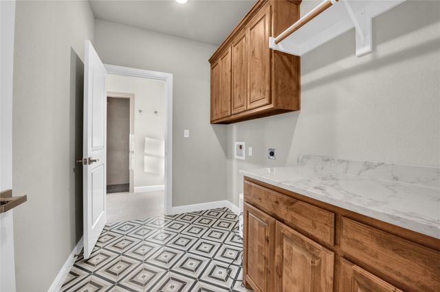 104 Smoky Oak Lane, Weatherford, TX 76087