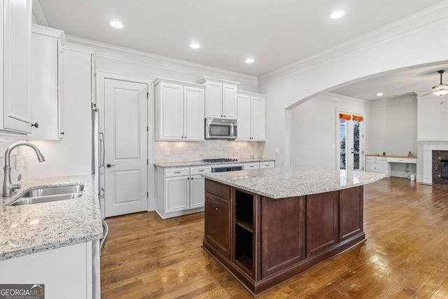 3584 Greenleffe Drive, Statham, GA 30666