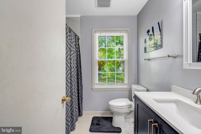 5459 LIGHTHOUSE LN, Burke, VA 22015