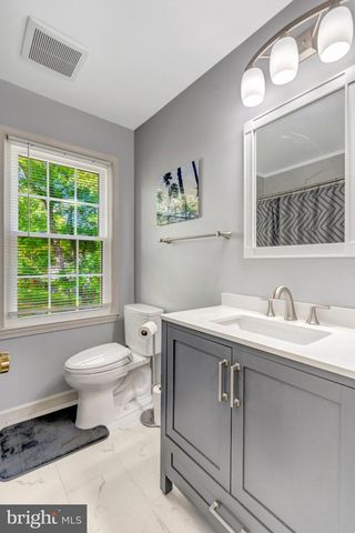5459 LIGHTHOUSE LN, Burke, VA 22015