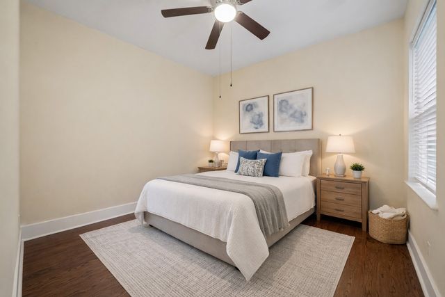 3555 S King Drive 1N, Chicago, IL 60653