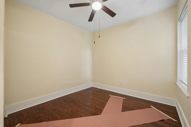 3555 S King Drive 1N, Chicago, IL 60653