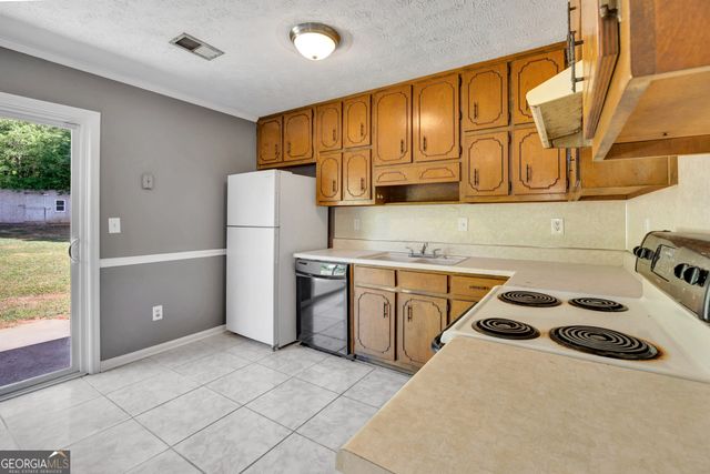 104 Longview Road, Stockbridge, GA 30281