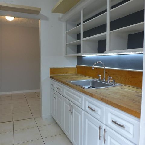 812 NE 15 Avenue, Fort Lauderdale, FL 33304