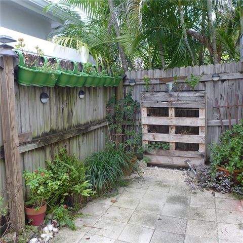 812 NE 15 Avenue, Fort Lauderdale, FL 33304