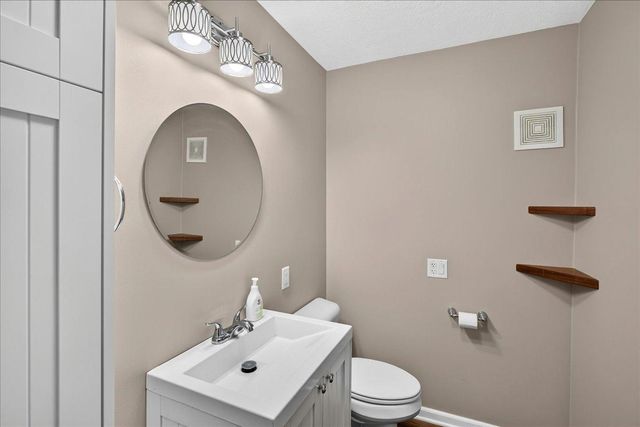 20657 Jewel Avenue N, Forest Lake, MN 55025