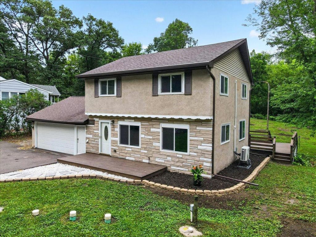 20657 Jewel Avenue N, Forest Lake, MN 55025