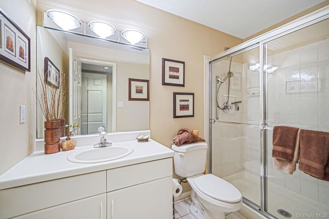 31 Willow Ridge Drive, Smithtown, NY 11787