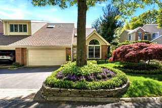 31 Willow Ridge Drive, Smithtown, NY 11787