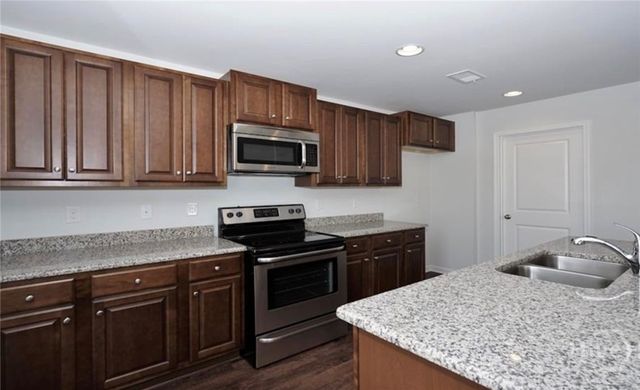 124 Skylark Road, Savannah, GA 31302
