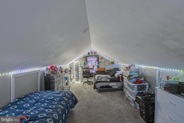 216 W MONTROSE ST, Vineland, NJ 08360