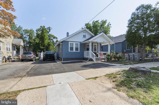 216 W MONTROSE ST, Vineland, NJ 08360