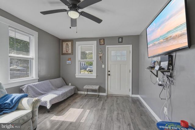 216 W MONTROSE ST, Vineland, NJ 08360