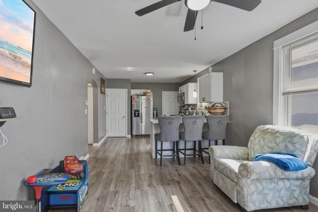 216 W MONTROSE ST, Vineland, NJ 08360