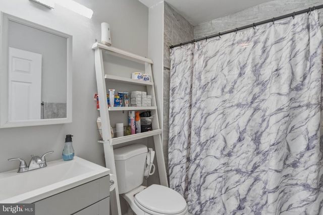 216 W MONTROSE ST, Vineland, NJ 08360
