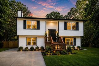 2290 Wilkins Cove, Decatur, GA 30035