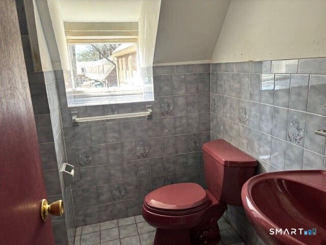 347 Iranistan Avenue, Bridgeport, CT 06604