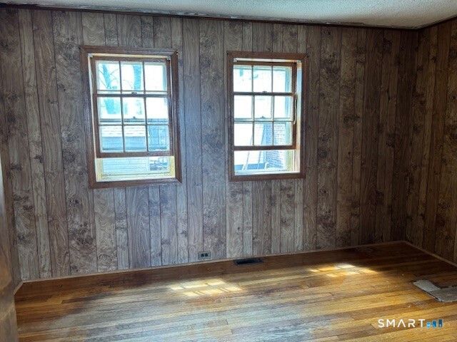 347 Iranistan Avenue, Bridgeport, CT 06604