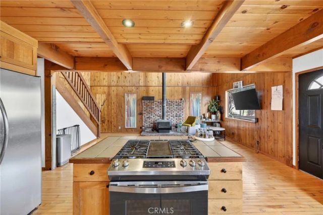 7004 Foothill Drive, Frazier Park, CA 93225