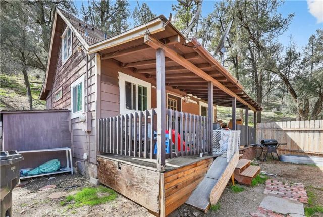 7004 Foothill Drive, Frazier Park, CA 93225