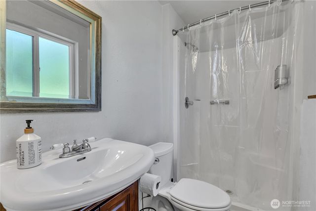 23916 65th Avenue Ct E, Graham, WA 98338