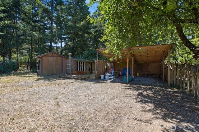 23916 65th Avenue Ct E, Graham, WA 98338