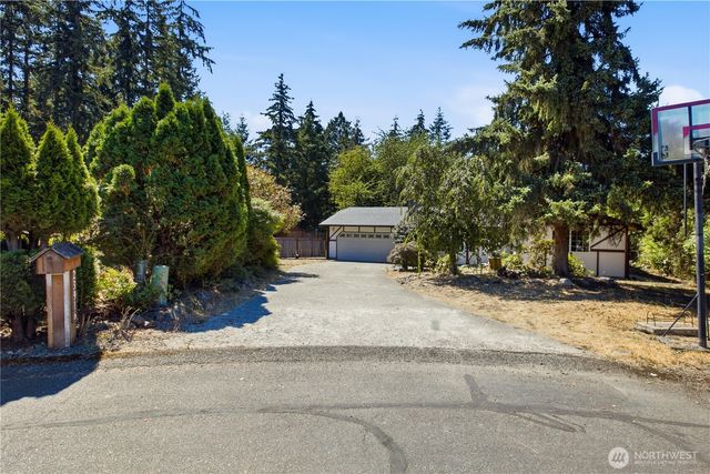 23916 65th Avenue Ct E, Graham, WA 98338