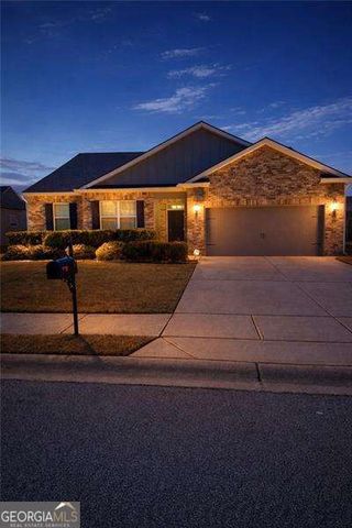 2108 Sawgrass Drive, Hampton, GA 30228