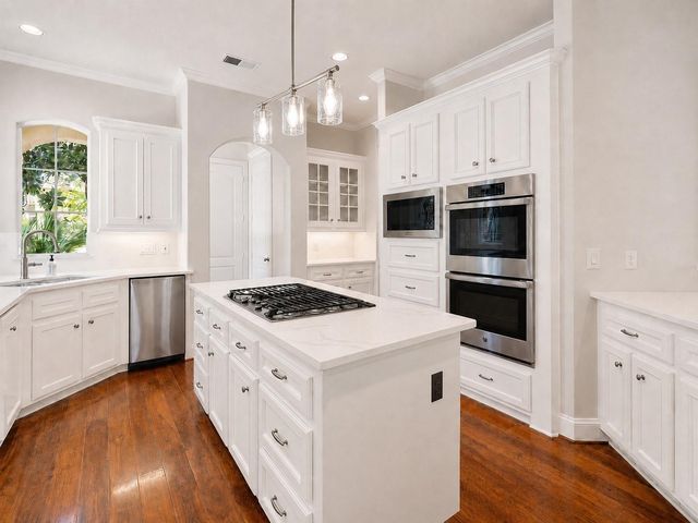 15 Lochbury Court, Spring, TX 77379