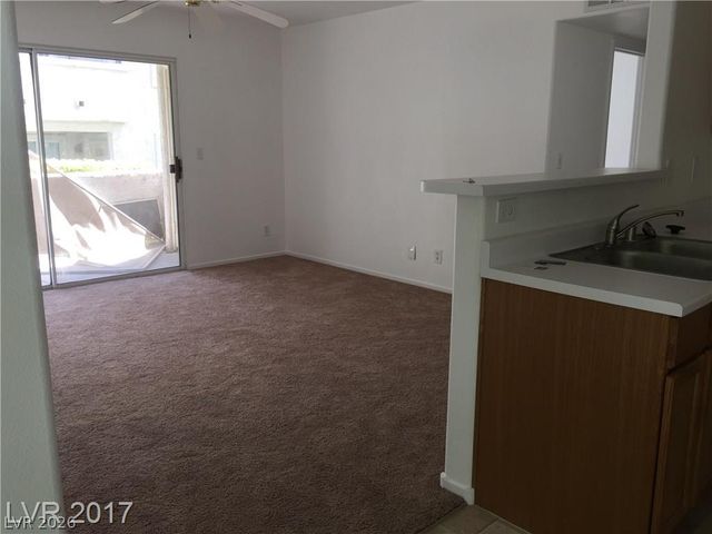 3095 Casey Drive 102, Las Vegas, NV 89120
