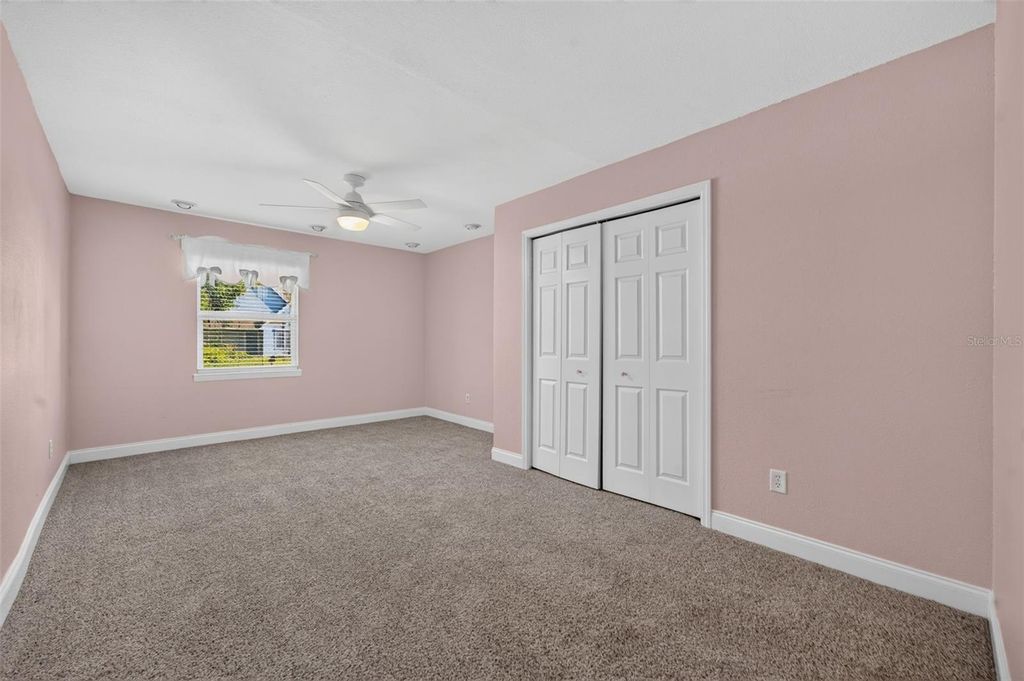 Image 22 of property listing at 1022 WARD CIRCLE, Oviedo, FL 32765