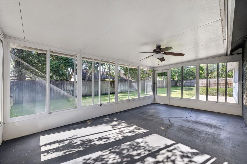 Image 24 of property listing at 1022 WARD CIRCLE, Oviedo, FL 32765